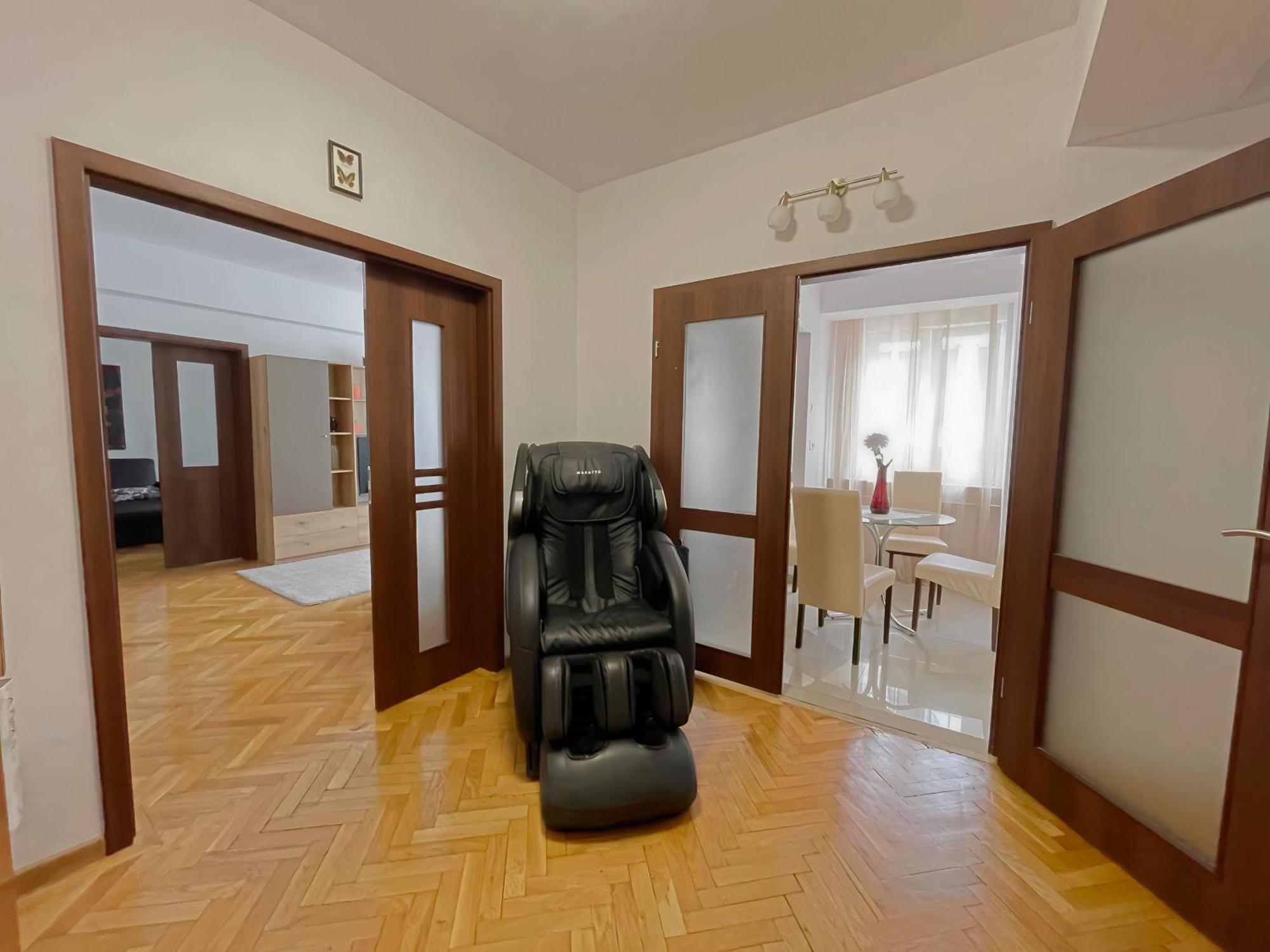 Relax Old Town Apartment Oradea Zewnętrze zdjęcie