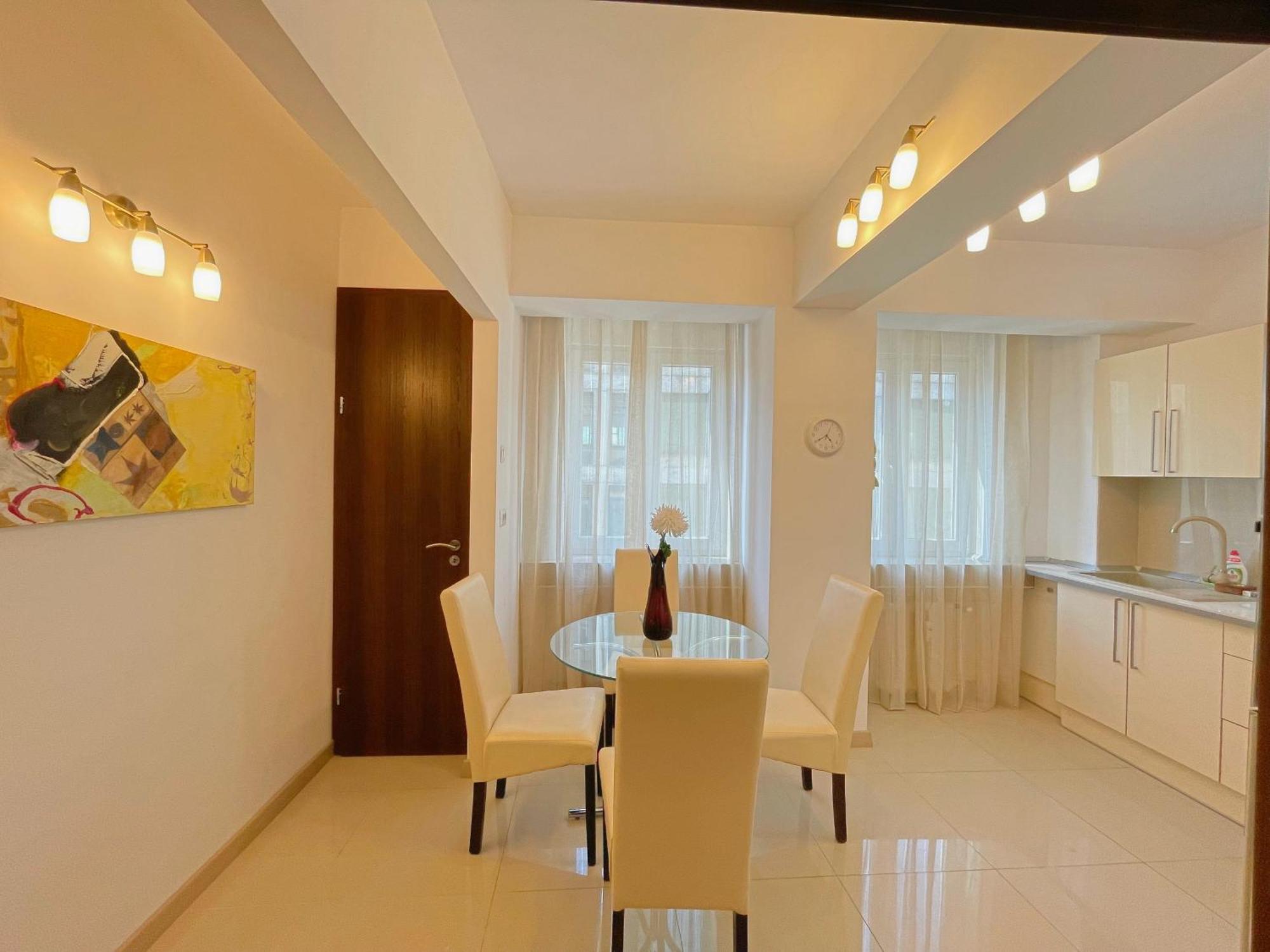 Relax Old Town Apartment Oradea Zewnętrze zdjęcie